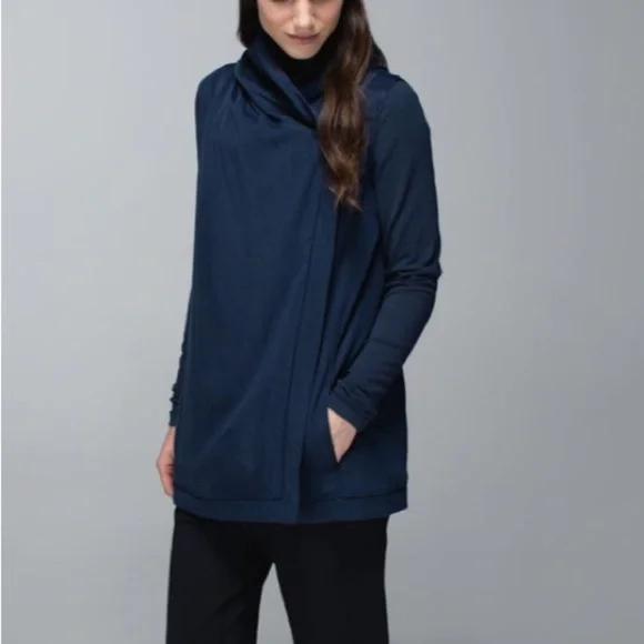 Lululemon Blissed Out Wrap Inkwell Blue Cardigan Wrap - Picture 3 of 16